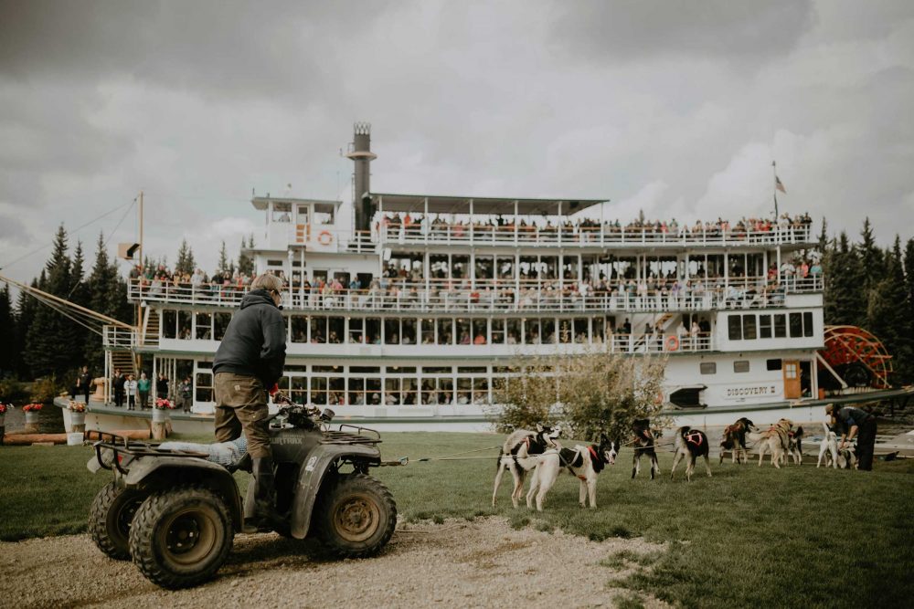 Family Friendly Fairbanks Tour Stop at Trail Breaker Kennels
